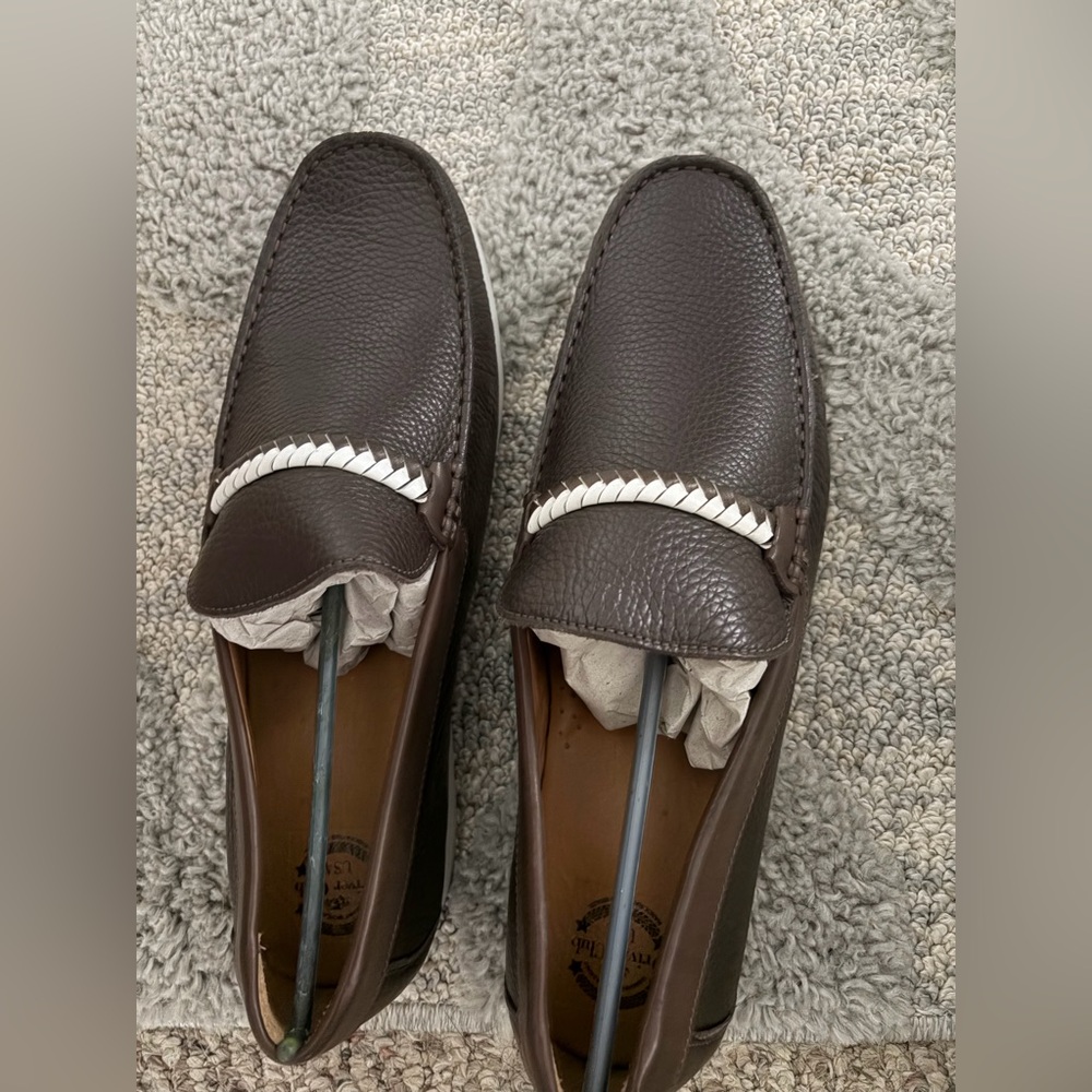 Driver’s Club USA Men's Brown Leather Slip-On Loafers with White Braid NWT